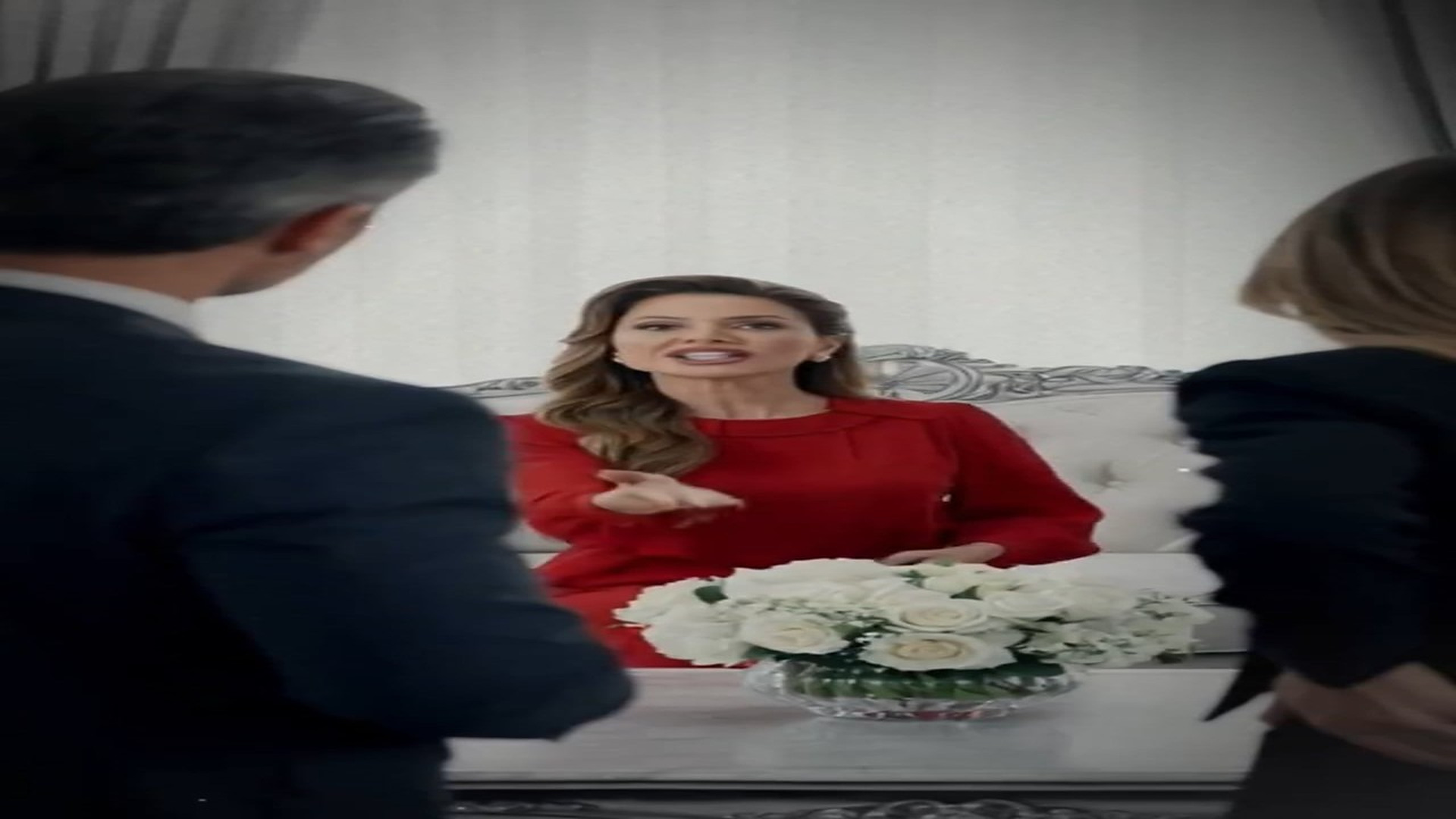 A0907045_A NOIVA CHAMOU A FAXINEIRA DE LADRA — MAS A FILHA DO MILIONÁRIO MOSTROU UM VÍDEO E A VERDADE #HistóriasIncríveis#histor